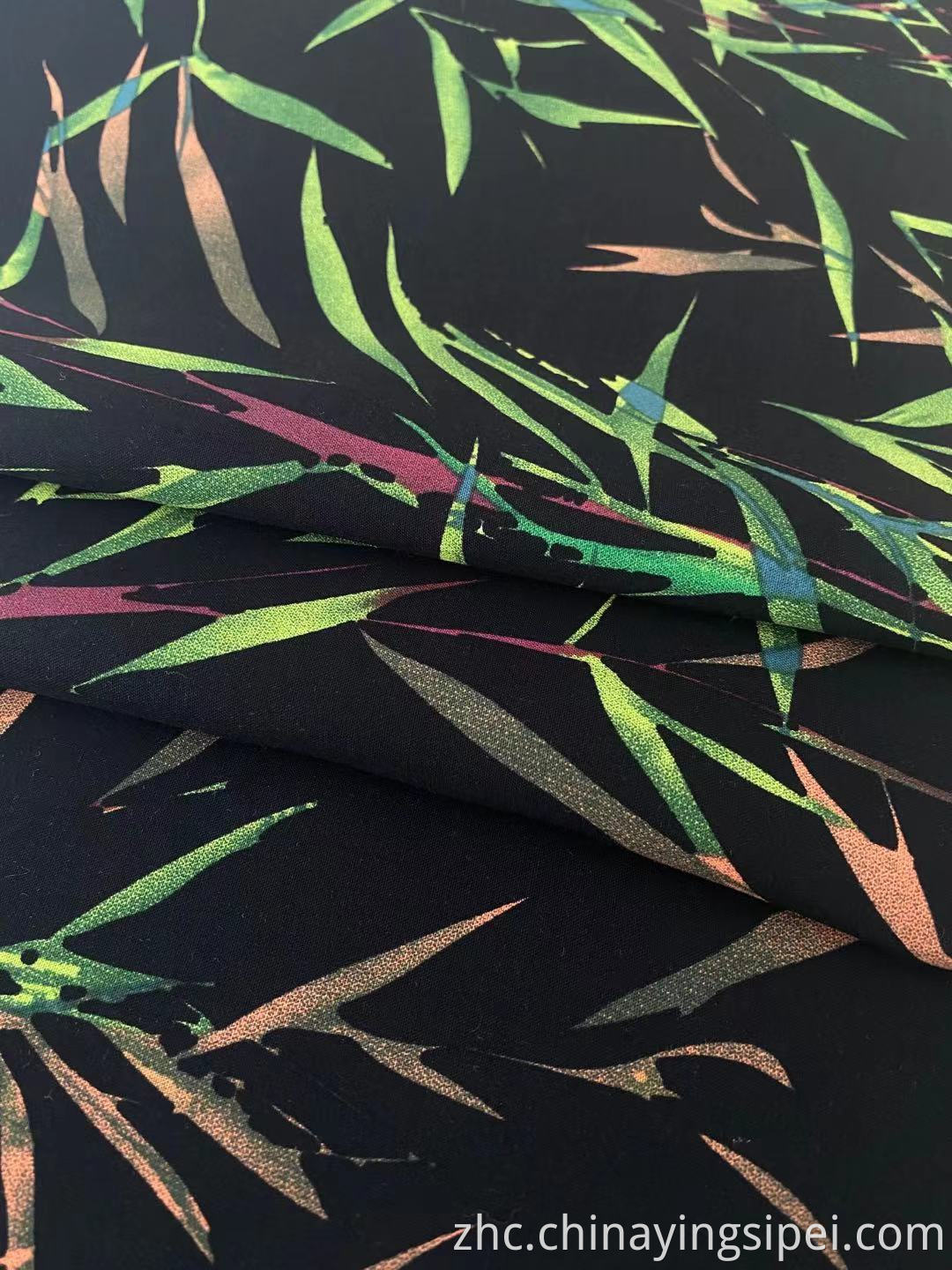 Shaoxing Textile Stock 100％人造丝/Viscose编织印花织物人造丝奇特（Challis）印刷30*30 ECOVERO打印衬衫礼服